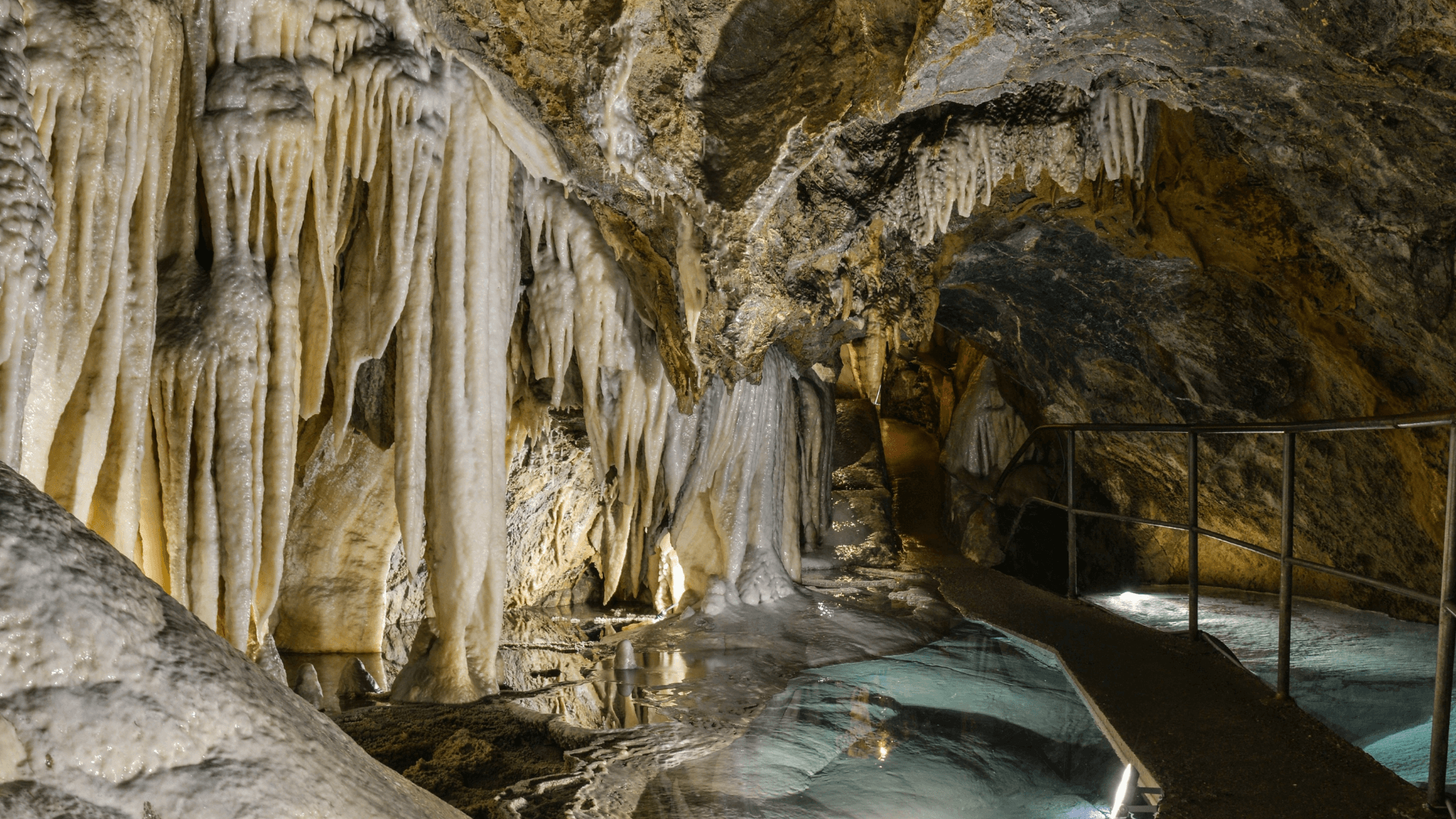 Grottes d’Onferno image