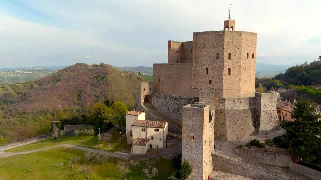 Castello di Montefiore Conca image