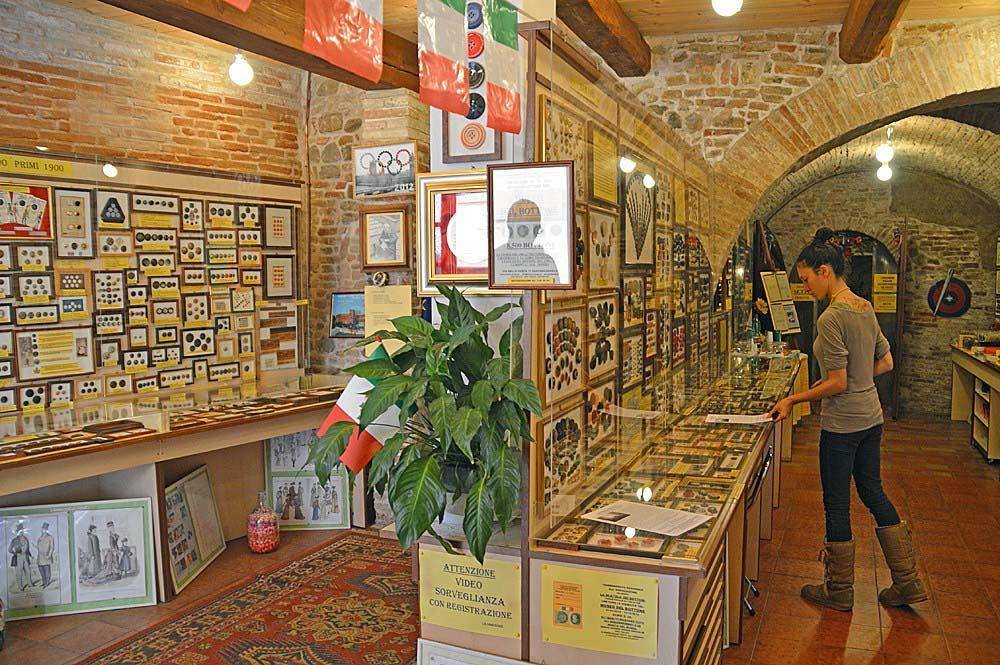 Musée du Bouton de Santarcangelo image